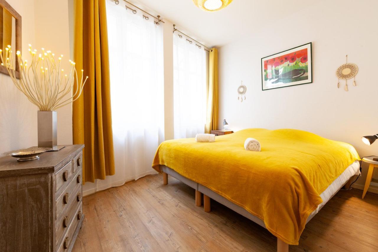 Le Patio - Hypercentre - Cour Au Calme - Wifi Apartment วานส์ ภายนอก รูปภาพ