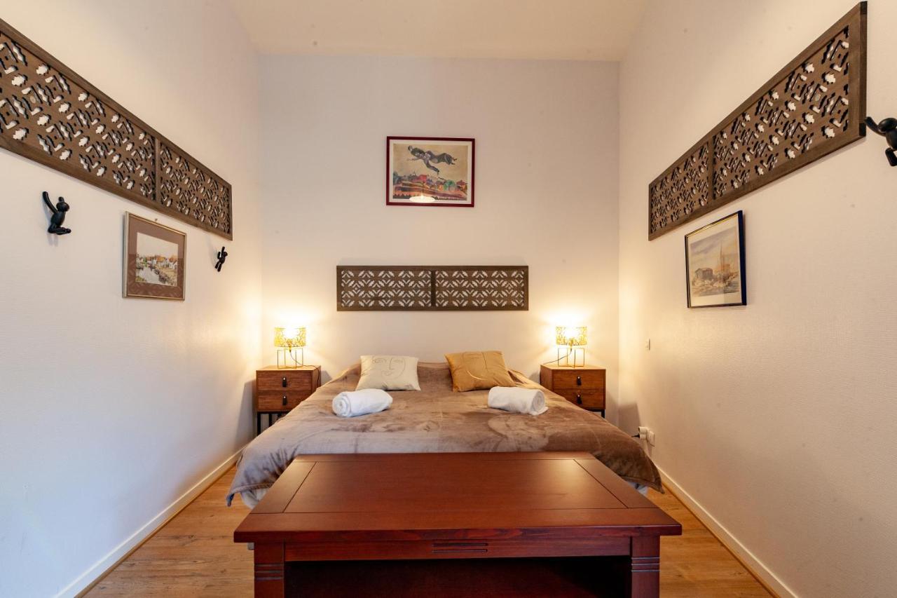 Le Patio - Hypercentre - Cour Au Calme - Wifi Apartment วานส์ ภายนอก รูปภาพ
